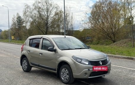 Renault Sandero I, 2010 год, 375 000 рублей, 2 фотография