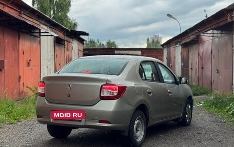 Renault Logan II, 2017 год, 380 000 рублей, 2 фотография