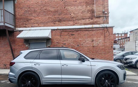 Volkswagen Touareg III, 2019 год, 4 000 000 рублей, 4 фотография