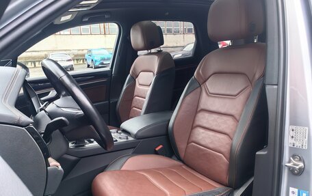 Volkswagen Touareg III, 2019 год, 4 000 000 рублей, 10 фотография