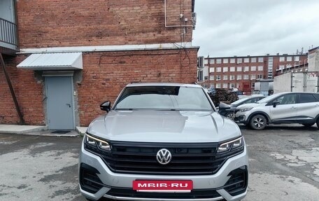 Volkswagen Touareg III, 2019 год, 4 000 000 рублей, 2 фотография