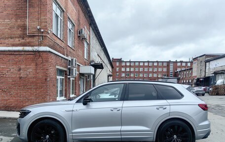 Volkswagen Touareg III, 2019 год, 4 000 000 рублей, 8 фотография