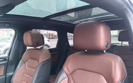 Volkswagen Touareg III, 2019 год, 4 000 000 рублей, 11 фотография