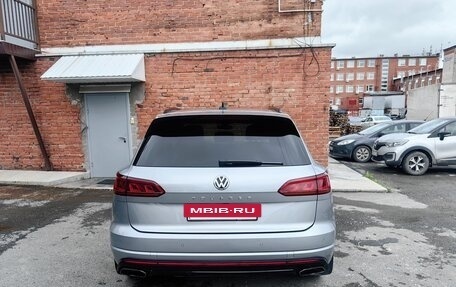 Volkswagen Touareg III, 2019 год, 4 000 000 рублей, 6 фотография