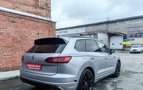 Volkswagen Touareg III, 2019 год, 4 000 000 рублей, 5 фотография