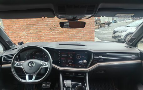 Volkswagen Touareg III, 2019 год, 4 000 000 рублей, 23 фотография