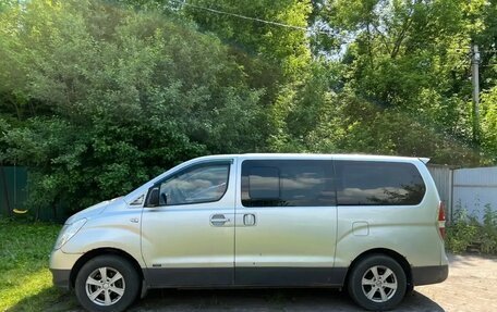 Hyundai Grand Starex Grand Starex I рестайлинг 2, 2008 год, 1 000 000 рублей, 4 фотография