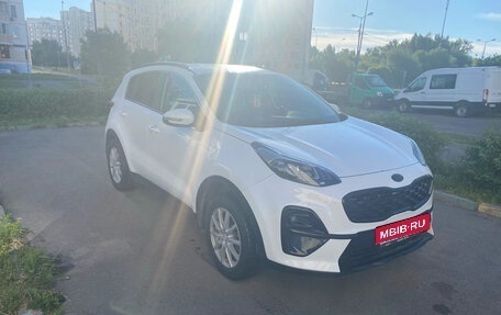 KIA Sportage IV рестайлинг, 2021 год, 2 000 000 рублей, 6 фотография