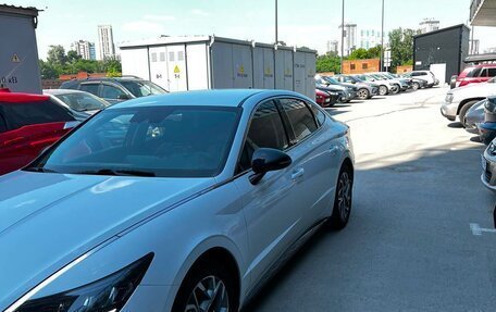 Hyundai Sonata VIII, 2022 год, 2 400 000 рублей, 4 фотография