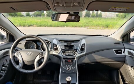 Hyundai Elantra V, 2015 год, 1 450 000 рублей, 12 фотография