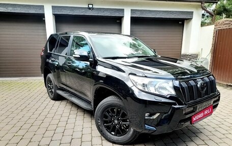 Toyota Land Cruiser Prado 150 рестайлинг 2, 2019 год, 4 900 000 рублей, 1 фотография