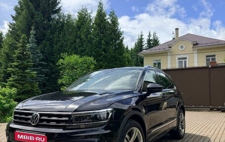 Volkswagen Tiguan II, 2020 год, 2 650 000 рублей, 1 фотография