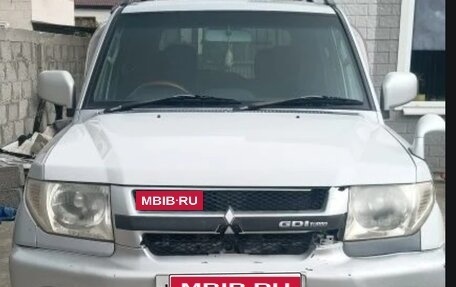 Mitsubishi Pajero iO, 2000 год, 390 000 рублей, 1 фотография