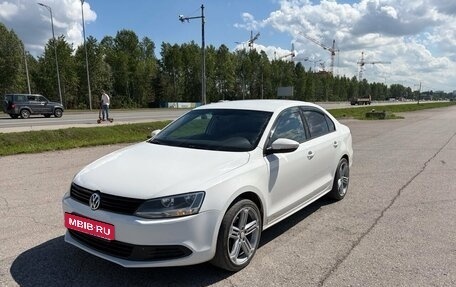 Volkswagen Jetta VI, 2013 год, 850 000 рублей, 1 фотография