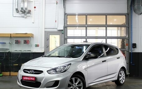Hyundai Solaris II рестайлинг, 2012 год, 545 000 рублей, 1 фотография