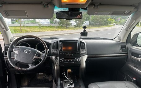 Toyota Land Cruiser 200, 2009 год, 2 350 000 рублей, 6 фотография