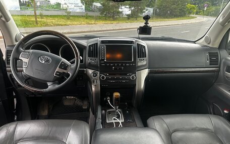 Toyota Land Cruiser 200, 2009 год, 2 350 000 рублей, 7 фотография