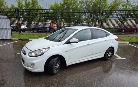Hyundai Solaris II рестайлинг, 2012 год, 660 000 рублей, 8 фотография