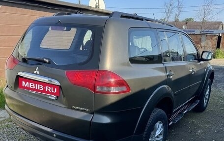 Mitsubishi Pajero Sport II рестайлинг, 2013 год, 1 500 000 рублей, 4 фотография