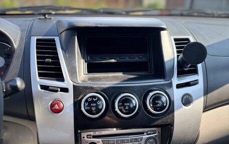 Mitsubishi Pajero Sport II рестайлинг, 2013 год, 1 500 000 рублей, 8 фотография