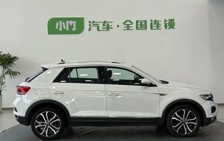 Volkswagen T-Roc I, 2021 год, 2 356 000 рублей, 4 фотография