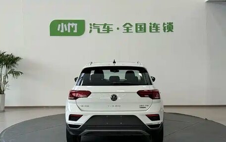 Volkswagen T-Roc I, 2021 год, 2 356 000 рублей, 7 фотография