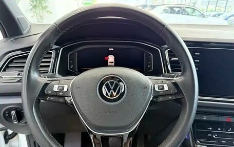 Volkswagen T-Roc I, 2021 год, 2 356 000 рублей, 14 фотография