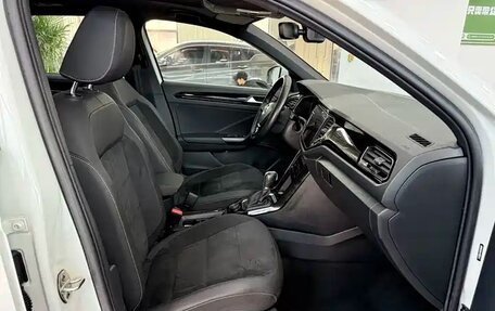 Volkswagen T-Roc I, 2021 год, 2 356 000 рублей, 11 фотография