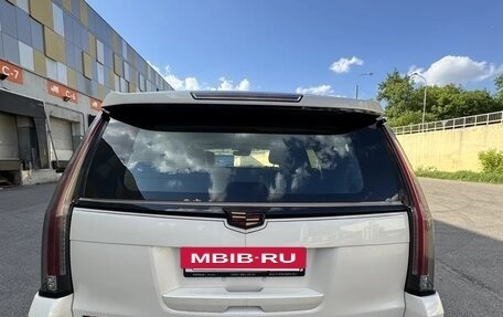 Cadillac Escalade IV, 2015 год, 2 921 000 рублей, 4 фотография