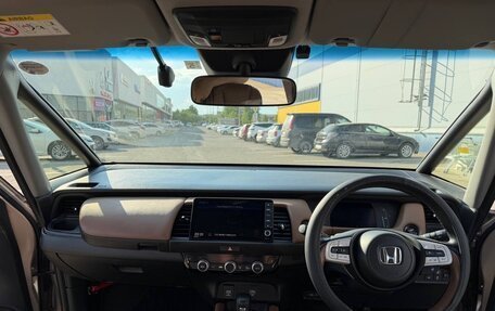 Honda Fit, 2022 год, 1 850 000 рублей, 3 фотография