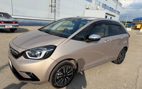 Honda Fit, 2022 год, 1 850 000 рублей, 2 фотография