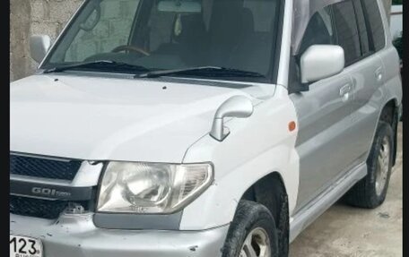 Mitsubishi Pajero iO, 2000 год, 390 000 рублей, 2 фотография