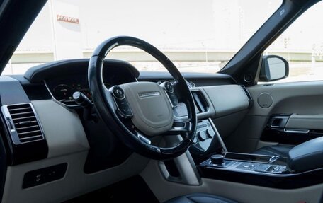 Land Rover Range Rover IV рестайлинг, 2015 год, 3 900 000 рублей, 4 фотография
