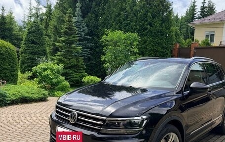 Volkswagen Tiguan II, 2020 год, 2 650 000 рублей, 4 фотография