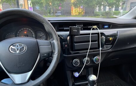 Toyota Corolla, 2013 год, 890 000 рублей, 4 фотография