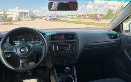 Volkswagen Jetta VI, 2013 год, 850 000 рублей, 5 фотография