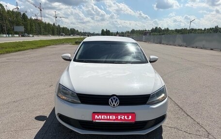 Volkswagen Jetta VI, 2013 год, 850 000 рублей, 3 фотография