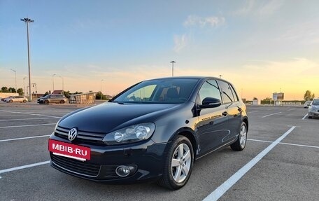 Volkswagen Golf VI, 2011 год, 900 000 рублей, 2 фотография
