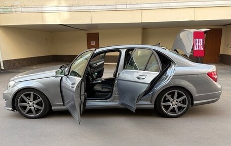 Mercedes-Benz C-Класс, 2014 год, 2 999 999 рублей, 21 фотография