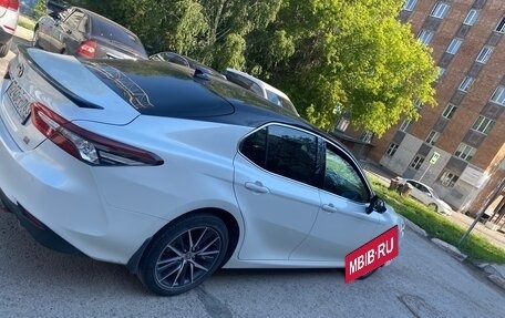 Toyota Camry, 2021 год, 4 100 000 рублей, 4 фотография