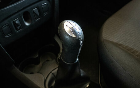 Renault Sandero II рестайлинг, 2014 год, 689 000 рублей, 19 фотография