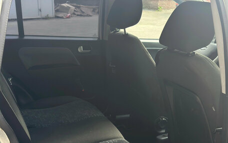Ford Fusion I, 2005 год, 430 000 рублей, 10 фотография