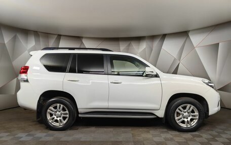 Toyota Land Cruiser Prado 150 рестайлинг 2, 2013 год, 2 675 000 рублей, 6 фотография