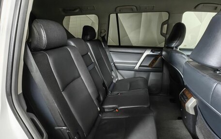 Toyota Land Cruiser Prado 150 рестайлинг 2, 2013 год, 2 675 000 рублей, 16 фотография