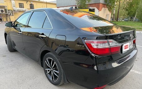 Toyota Camry, 2018 год, 2 340 000 рублей, 6 фотография