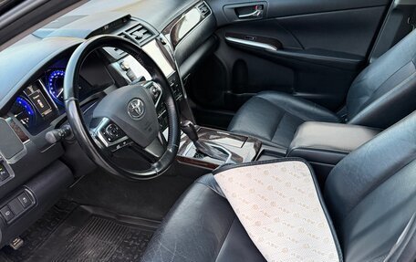 Toyota Camry, 2018 год, 2 340 000 рублей, 8 фотография