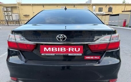Toyota Camry, 2018 год, 2 340 000 рублей, 4 фотография