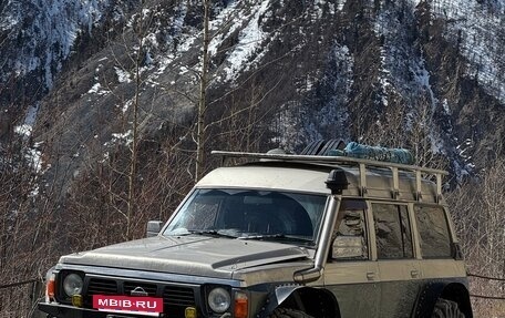 Nissan Safari IV, 1989 год, 2 250 000 рублей, 3 фотография