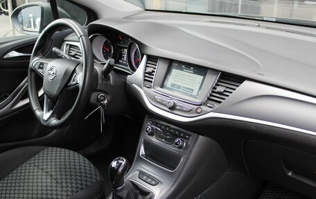 Opel Astra K, 2018 год, 1 150 000 рублей, 7 фотография