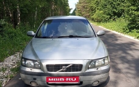 Volvo S60 III, 2001 год, 320 000 рублей, 2 фотография
